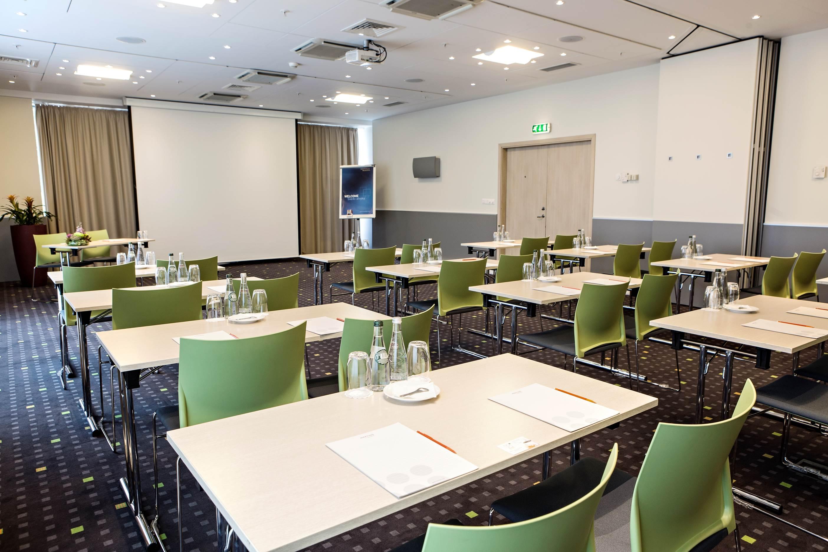 Novotel Vilnius Centre Esterno foto