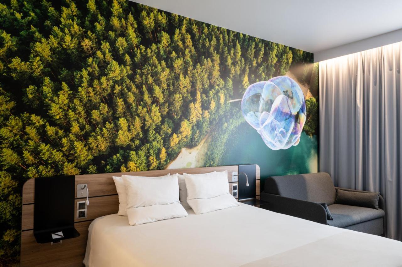Novotel Vilnius Centre Esterno foto