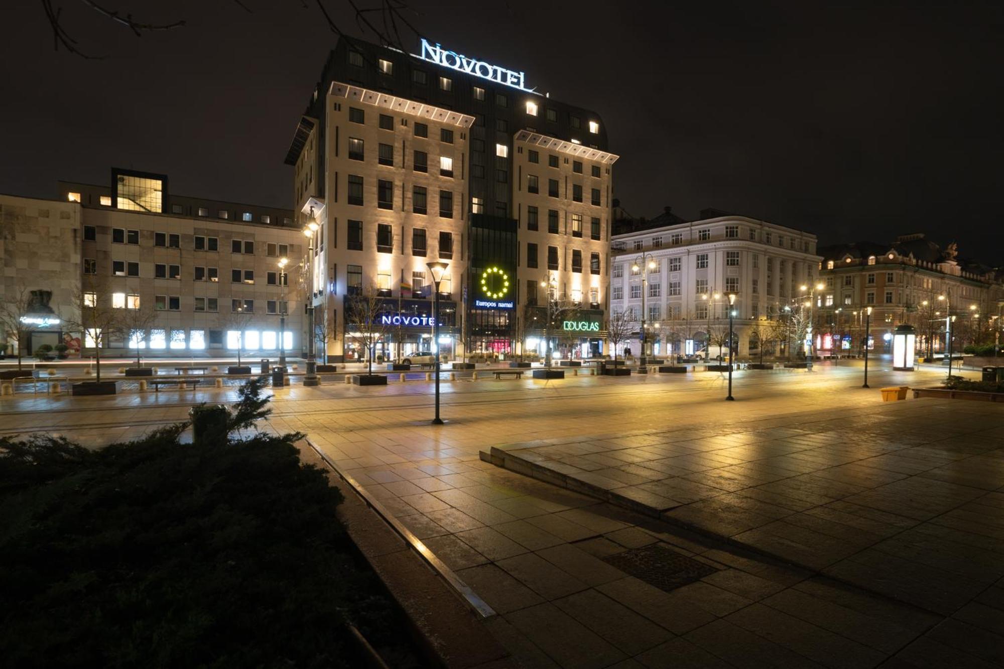 Novotel Vilnius Centre Esterno foto
