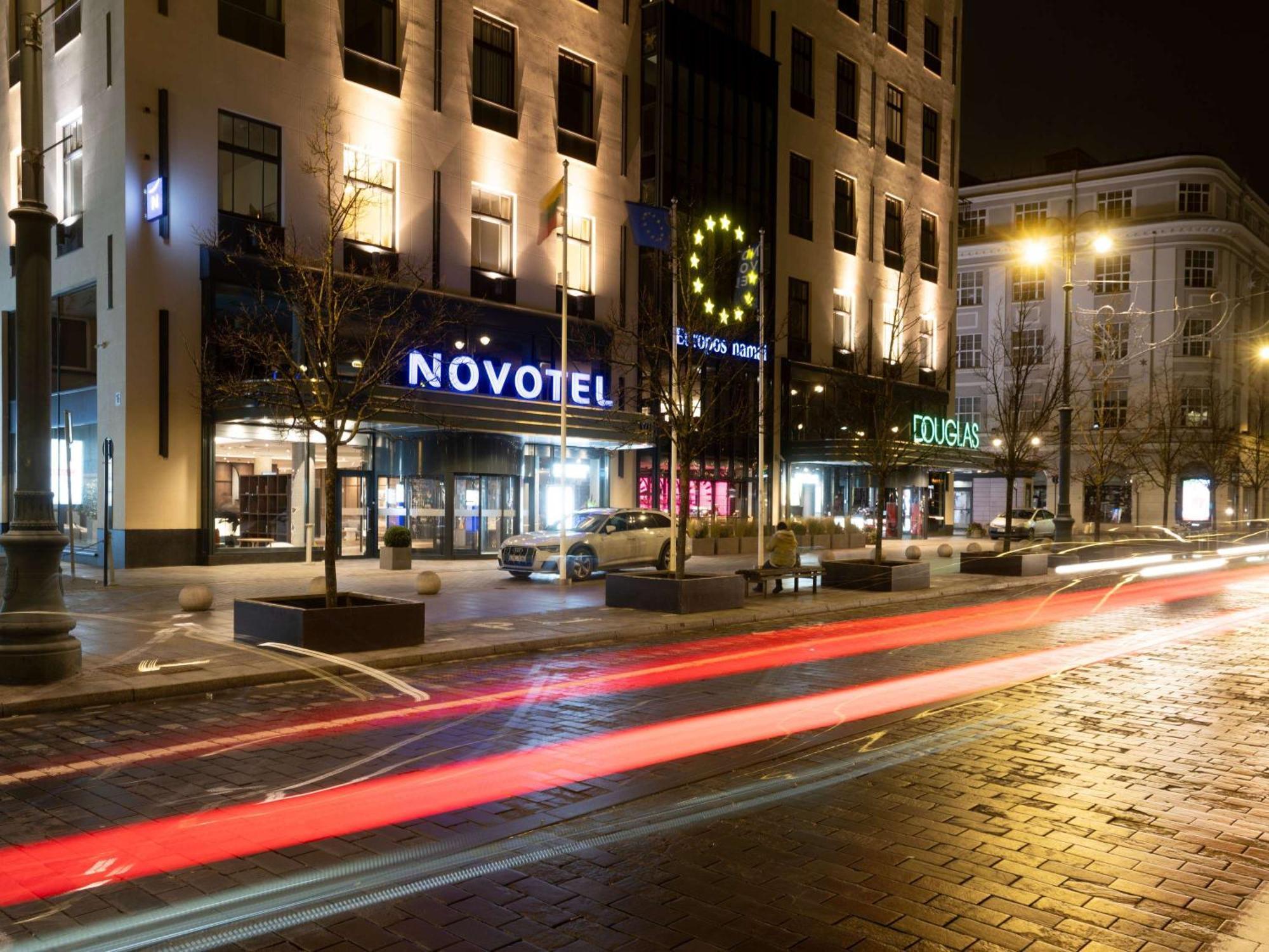 Novotel Vilnius Centre Esterno foto